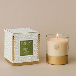 Brand new Votivo Holiday 10oz Candle-Sequoia Fir